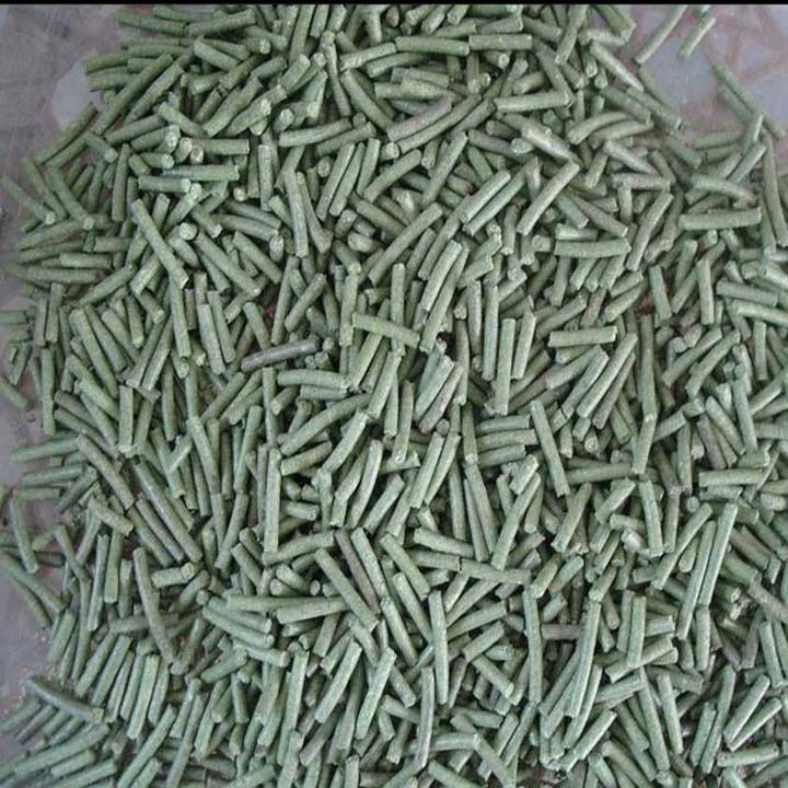 Grass feed pellet